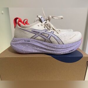 Asics Gel-Nimbus 27 Tokyo in Cream and Purple